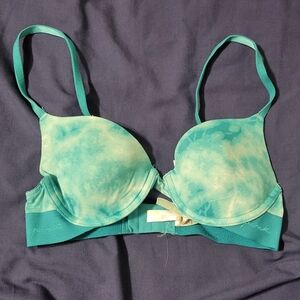 PINK victoria secret wear everywhere tshirt lightly lined Push-Up Bra 32B blue
